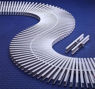 (изображение за) Гъвкава решетка за преливен канал (22 мм височина) - за метър - Кликни върху снимката за затваряне